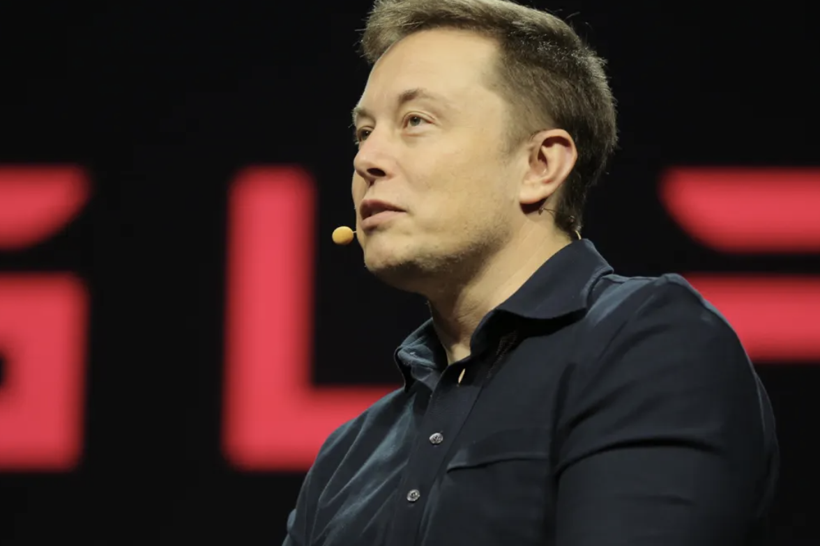 Here's The 'Terrible Habit' Elon Musk Wants To Cut From His Morning Routine