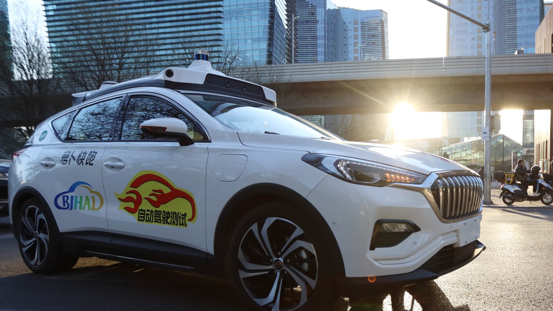 Baidu claims its robotaxis have grabbed 10% of a ride-hailing market
