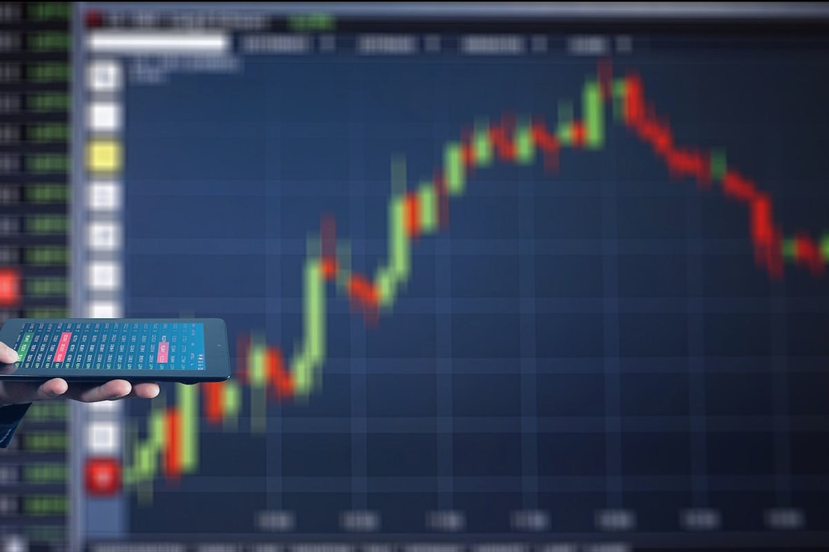 (HPE), International Business Machines Corp. (IBM) – Hard-Hit Tech Sector Has 3 High Yielding Stocks You Should Definitely Know About