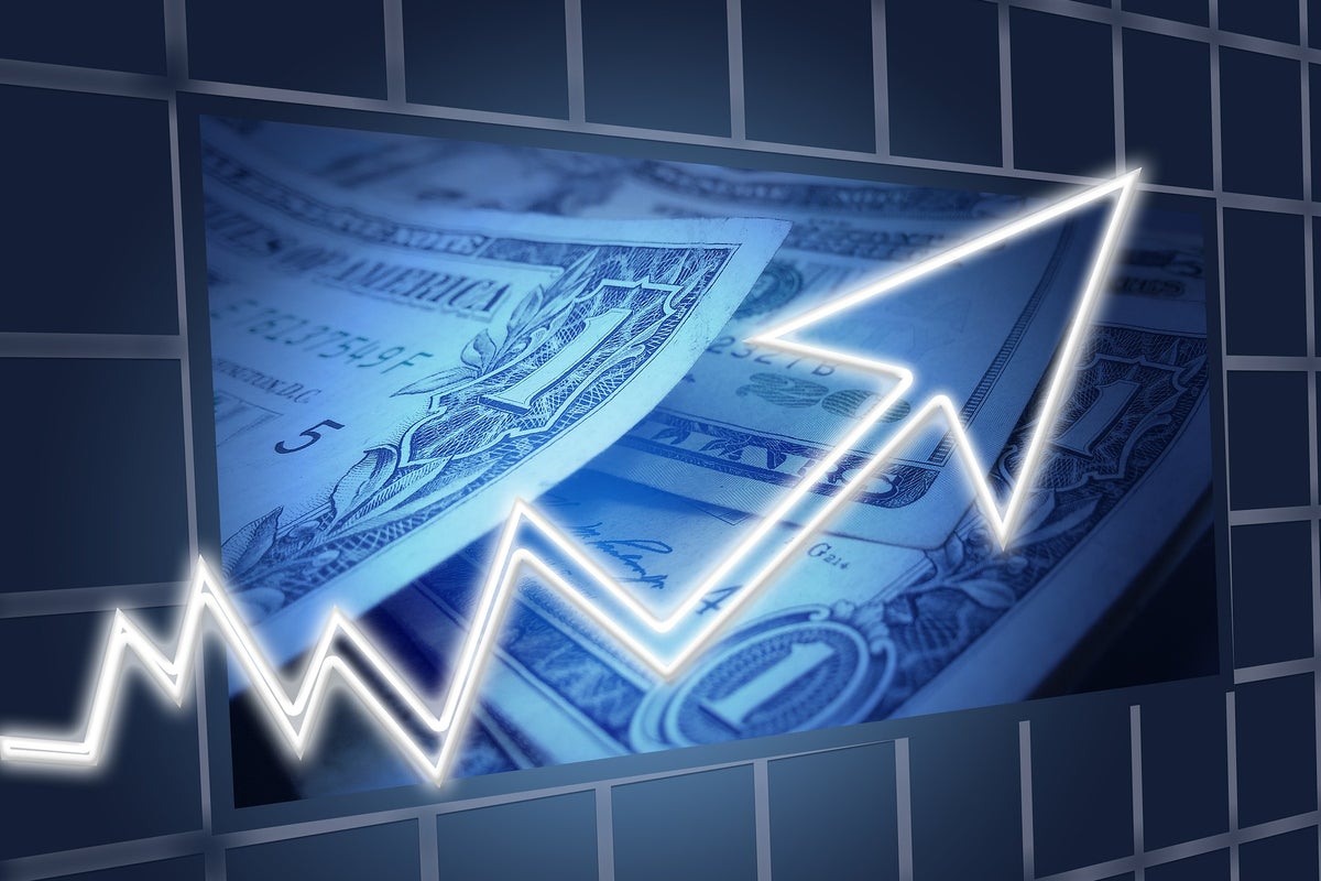 10 Information Technology Stocks Whale Activity In Today's Session - Marathon Digital Holdings (NASDAQ:MARA), Microsoft (NASDAQ:MSFT), Enphase Energy (NASDAQ:ENPH), Apple (NASDAQ:AAPL), Confluent (NASDAQ:CFLT), Mastercard (NYSE:MA), Akamai Technologies (NASDAQ:AKAM), Micron Technology (NASDAQ:MU), Skyworks Solutions (NASDAQ:SWKS), Marvell Tech (NASDAQ:MRVL)