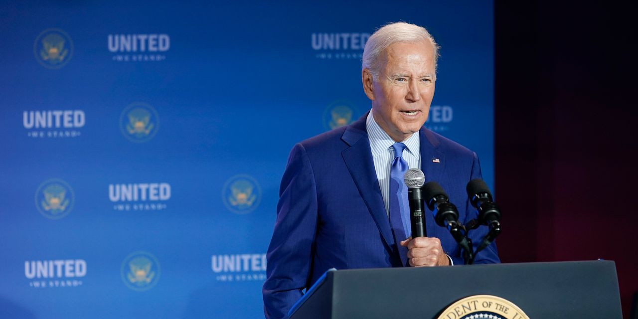 Biden to promote bill requiring super PACs to disclose donors