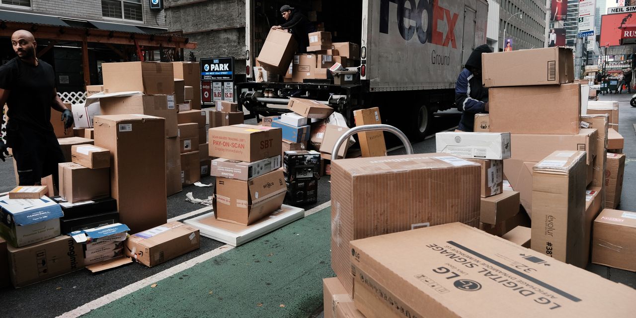 FedEx stock tanks after company withdraws outlook, says year is about to get worse