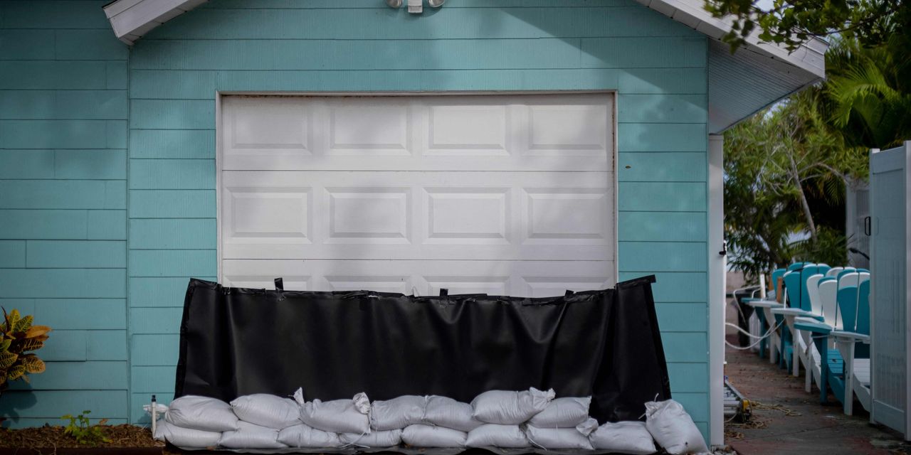 Hurricane Ian puts 1 million homes in Florida at risk of storm damage