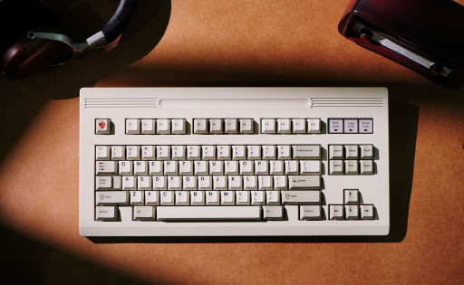 Introducing Class 80 — a High-End Retro Mechanical Keyboard Bringing Top Notch Tactile Experience