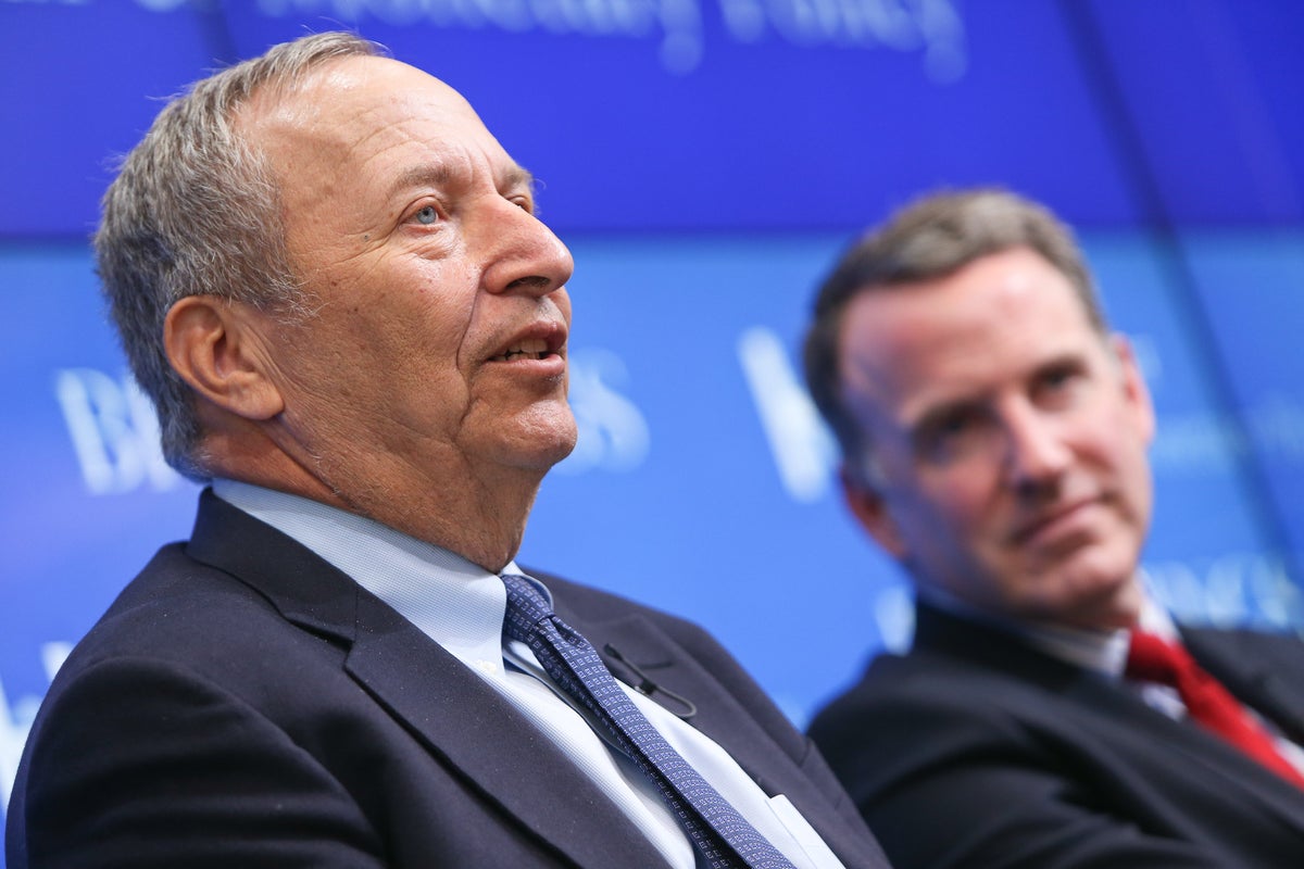 Larry Summers Says Fed Should Stay On Its Course: Pausing Tightening 'Badly Misguided Advice' - Vanguard Total Bond Market ETF (NASDAQ:BND), Invesco NASDAQ 100 ETF (NASDAQ:QQQM)