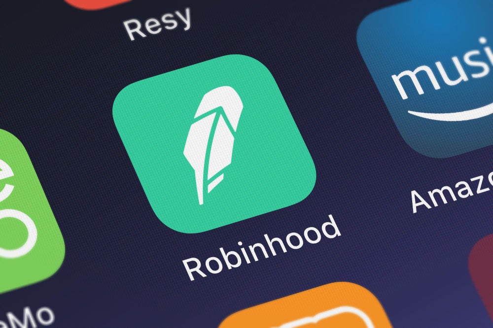 Robinhood Q3 Earnings Highlights: Revenue And EPS Beat, MAUs Decline, 'Volatile Market Environment' Impact - Robinhood Markets (NASDAQ:HOOD)