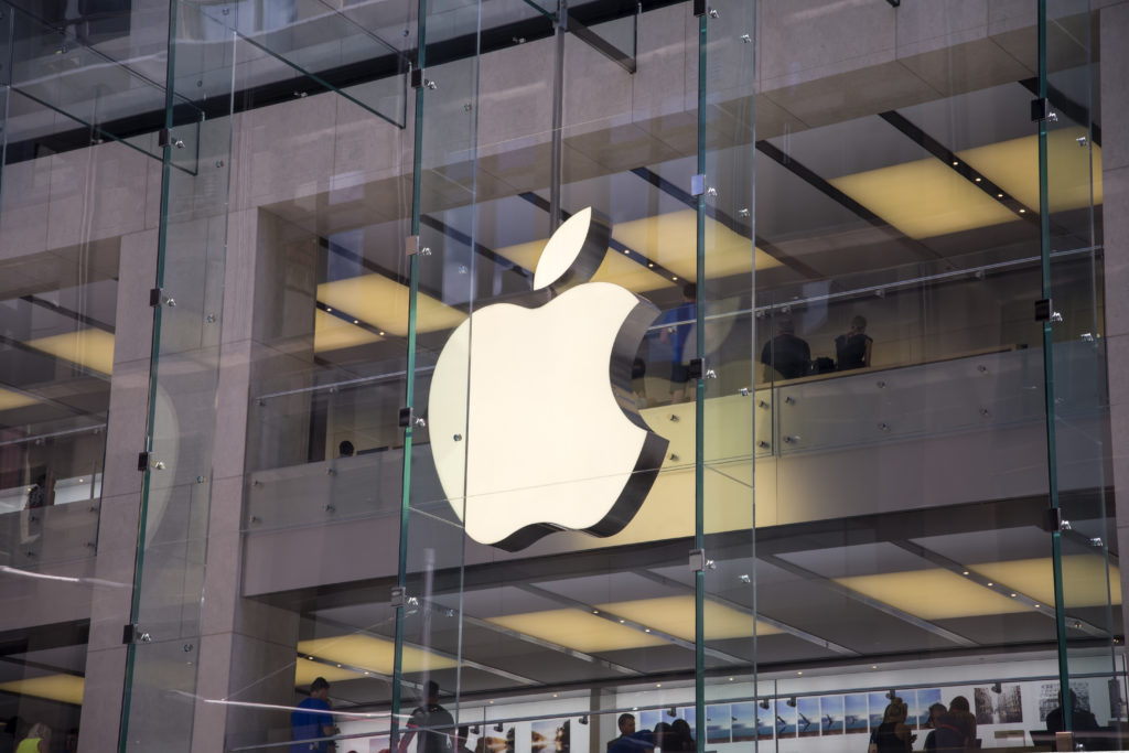 Apple share price is gaining momentum: Is it a buy now?