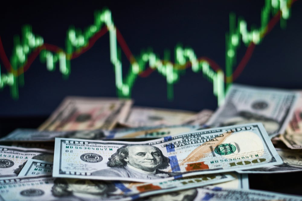 Watch Out, Traders! Dollar Index Breaches Key Level As Greenback Firms On China COVID-19 Worries, Hawkish Fed - Vanguard Total Bond Market ETF (NASDAQ:BND), SPDR S&P 500 (ARCA:SPY)