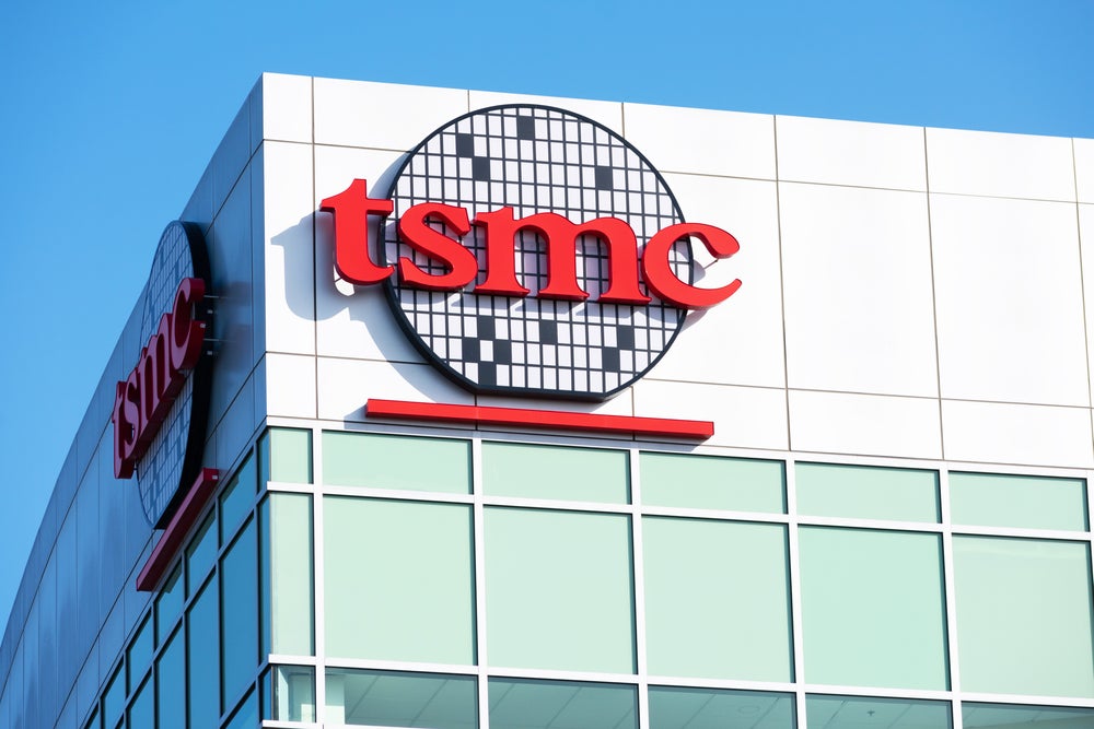 Apple Supplier TSMC Confirms Plan To Make Cutting-Edge Chips At Arizona Plant - Apple (NASDAQ:AAPL), Taiwan Semiconductor (NYSE:TSM)