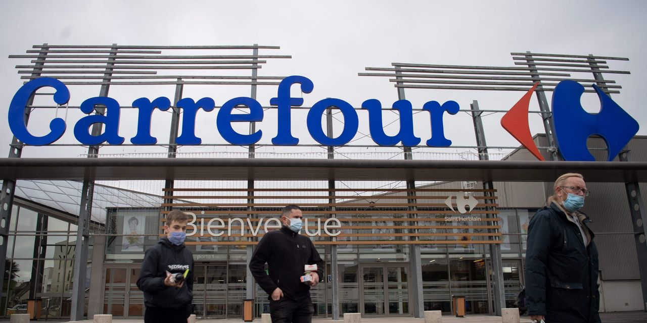 Carrefour aims for higher free cash flow as it sets out midterm focus on core markets, cost savings