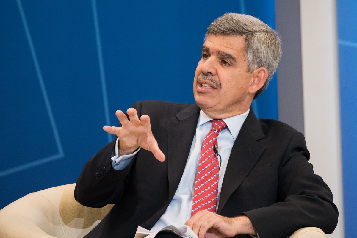 El-Erian Says Market Reaction To Powell's Remarks Shows Fed's Communication Challenge: 'The More The Chair Tilts His Remarks Dovish...' - Vanguard Total Bond Market ETF (NASDAQ:BND), SPDR S&P 500 (ARCA:SPY)