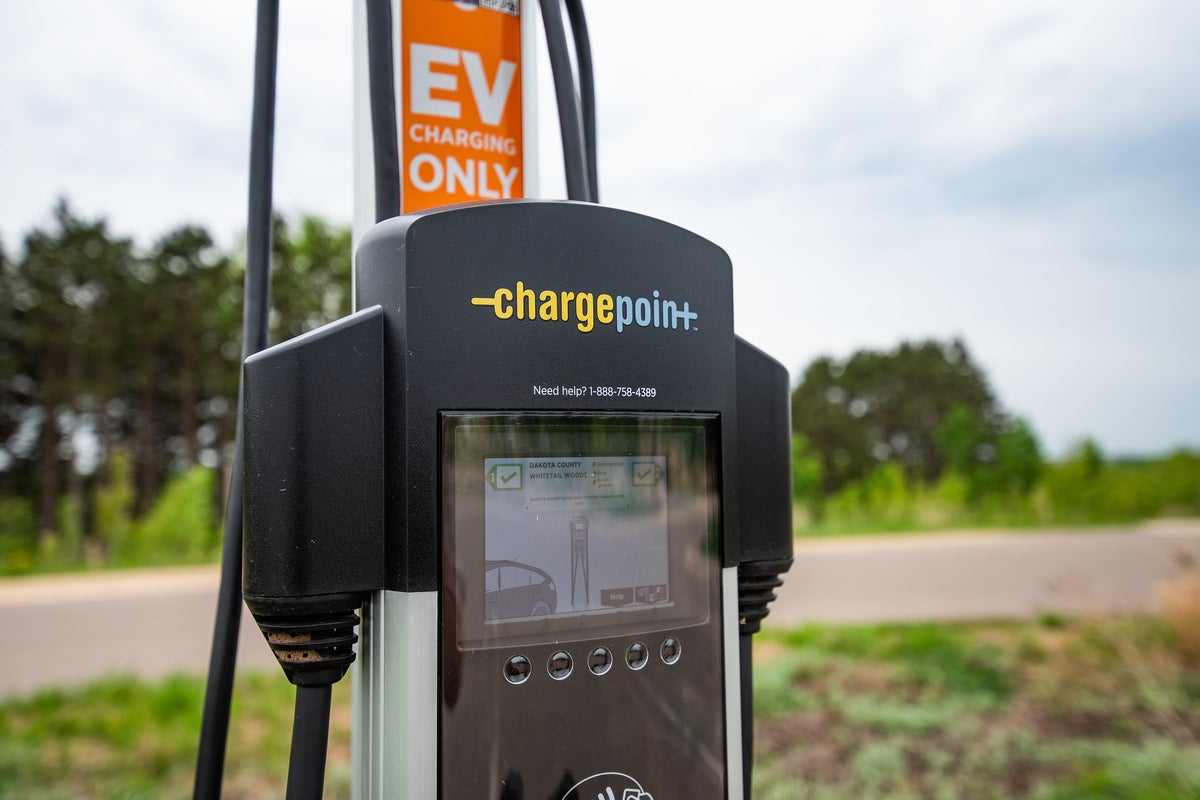 Why Investors Are Pulling The Plug On ChargePoint Stock After Hours - ChargePoint Hldgs (NYSE:CHPT)