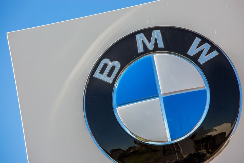 Should I buy BMW shares in January 2023?