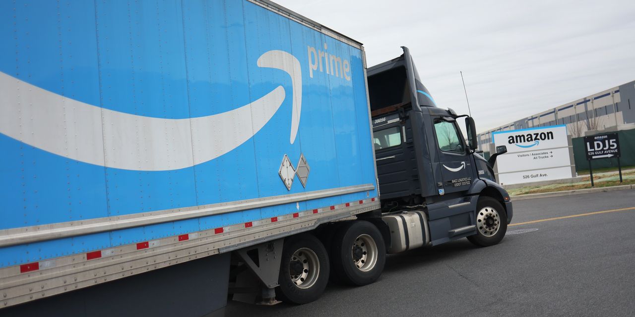 Amazon warehouse workers get 'big win' with New York law on quotas