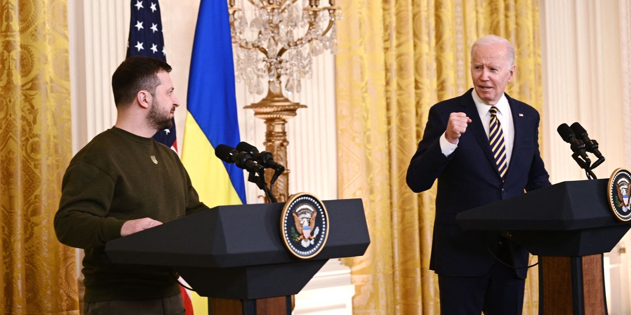 Biden defends giving Patriot antimissile system to Ukraine, as Zelensky visits