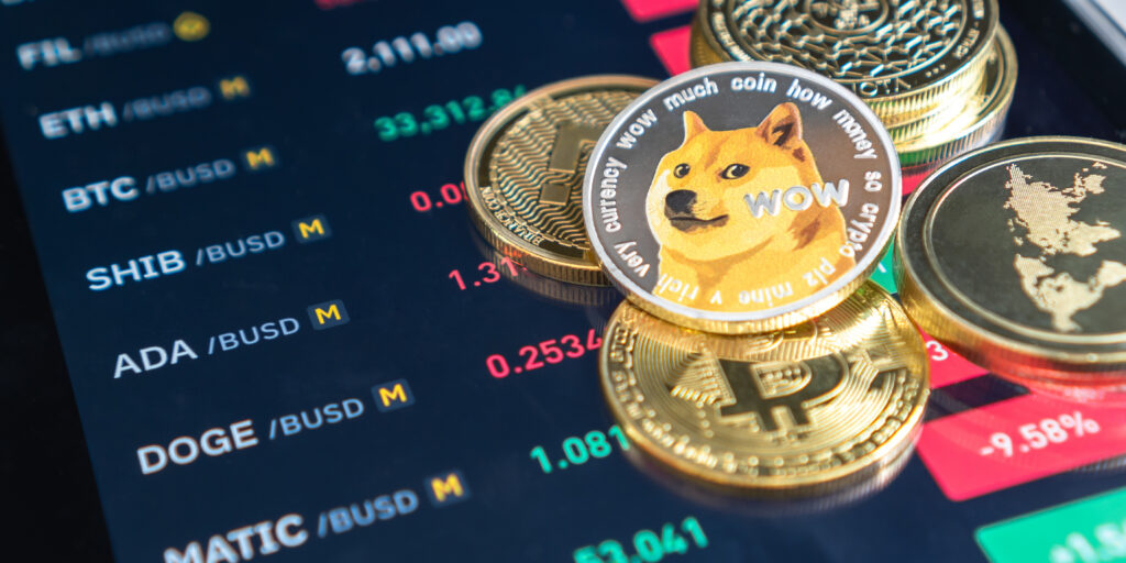 Dogecoin drops 10% after Elon Musk’s Twitter CEO poll