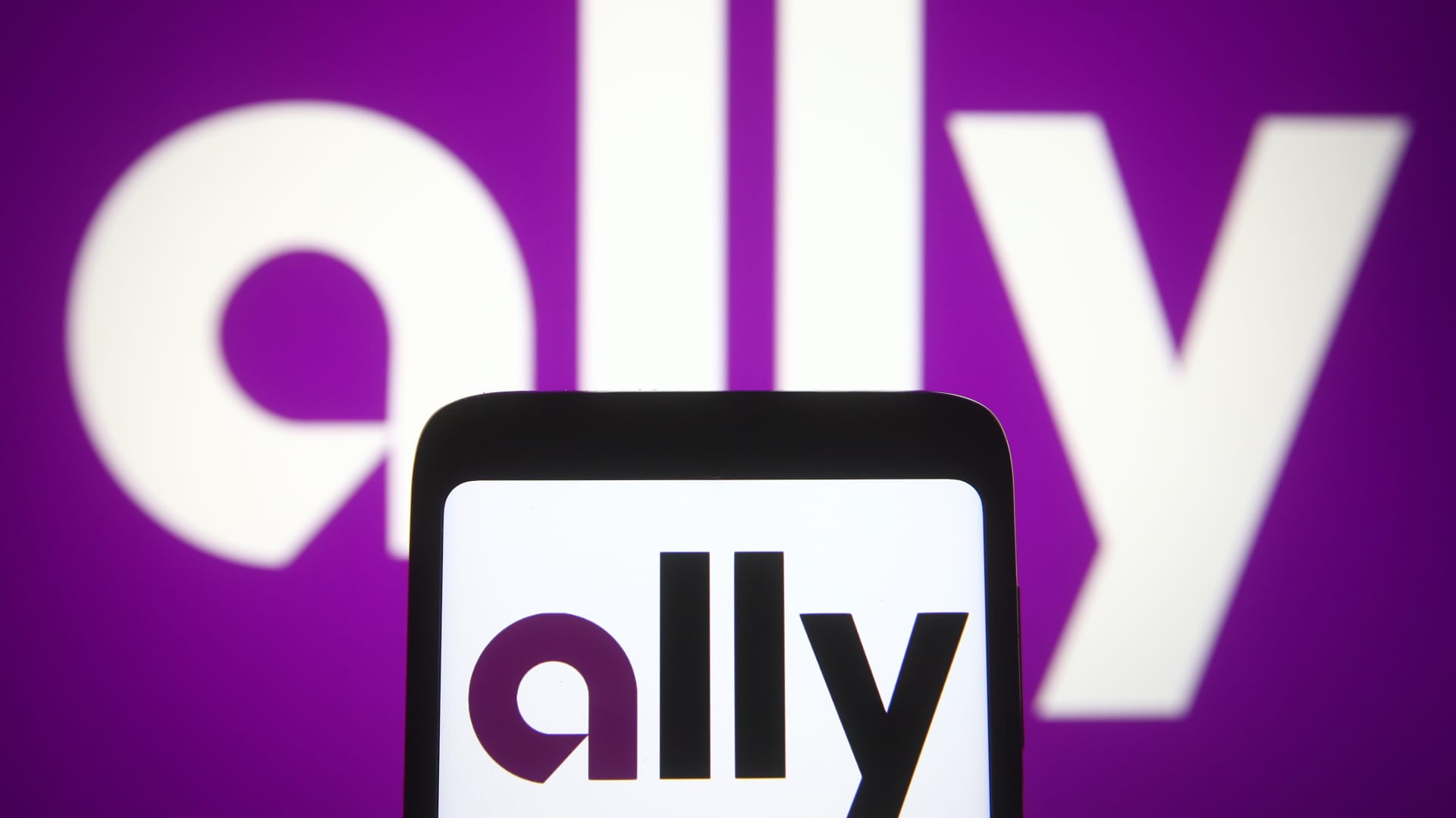 Sell Ally Financial as shares could fall nearly 30% from here, Morgan Stanley says in downgrade