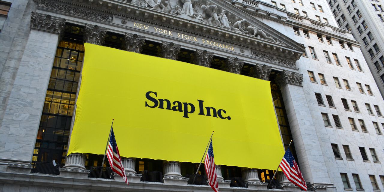 Snap stock is down 80% this year, but analyst still sees too much optimism