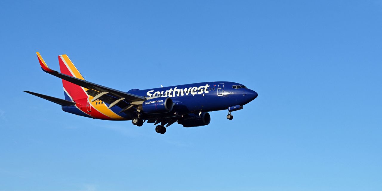 Southwest Airlines cancels more than 60% of its flights amid brutal travel weekend