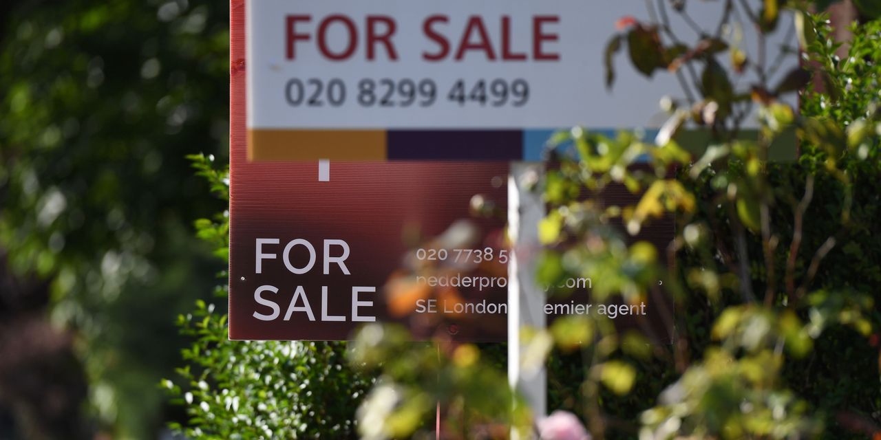 U.K. house prices slump in November, falling by the most since the pandemic
