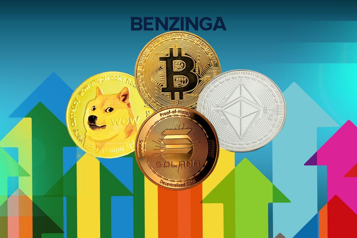 EXCLUSIVE: Will Bitcoin, Dogecoin, Ethereum Or Solana Gain More In 2023? 39% Of Benzinga Followers Favor This Crypto