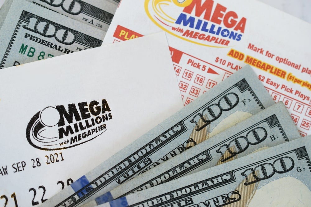 Mega Millions Tops $1.1 Billion: Here's How Much You'll Actually Win And 10 Things You Can Buy With The Winnings - SPDR S&P 500 (ARCA:SPY)